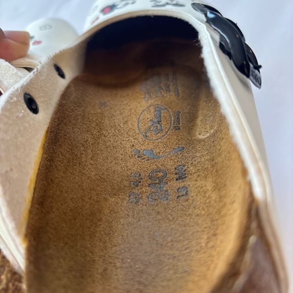 Disney White Clogs Mickey & Minnie Mouse size 6 - Picture 5 of 11